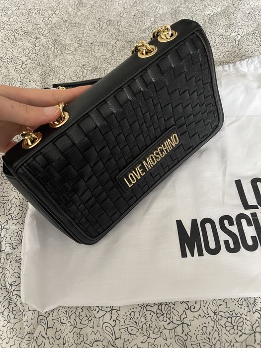 Оригинална чанта Love moschino