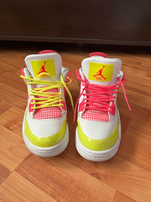 Air Jordan 4 white lemon pink