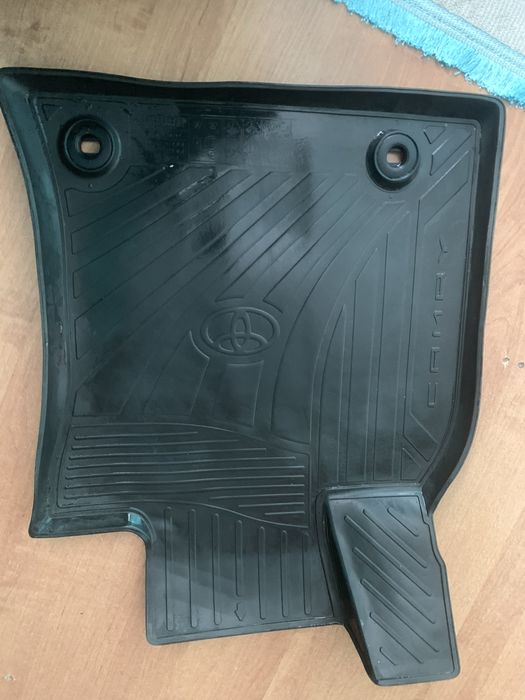 Полик для камри 70 ориг