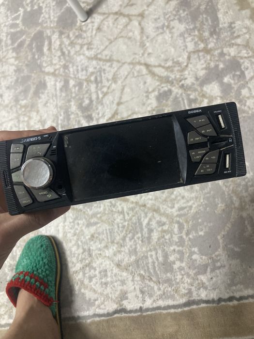 Магнитофон автомобильный