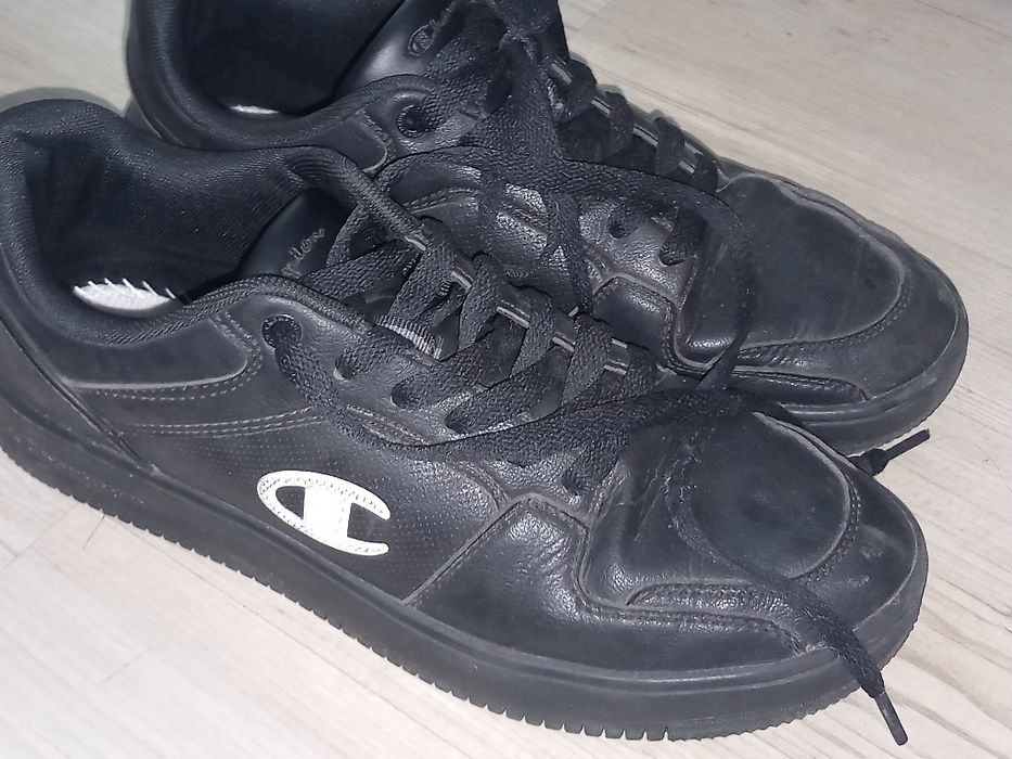 Маратонки champion 44 номер,черни