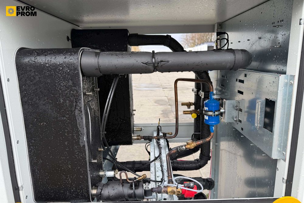 Chiller/Pompă de căldură răcit cu apă CLIMAVENETA – 55.9 kW/62.8 kW | chiller 50 kw pret | Outlet