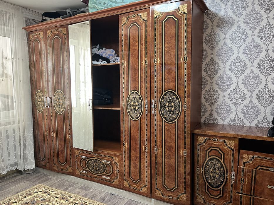 Спальный  гарнитур сатылады