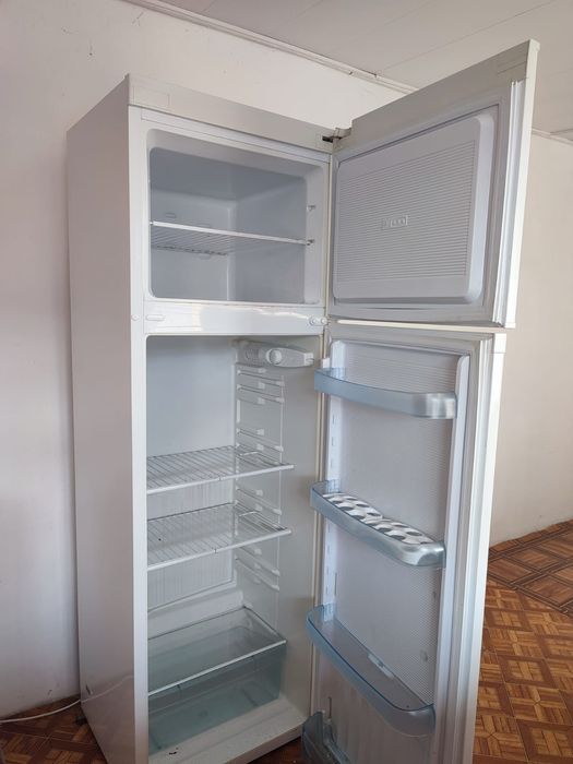 Холодильник б/у в рабочем состоянии