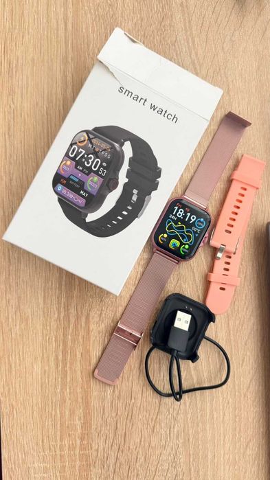 Смарт часовник – като нов, с 2 каишки и зарядно