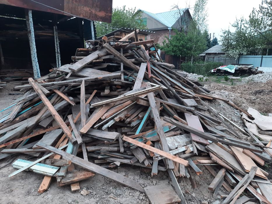 Дрова сухие отдам даром