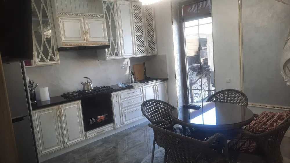 Паркентский | Буюк Ипак Йули 10-комнат 11-соток 630 м2 [ДМ-001]