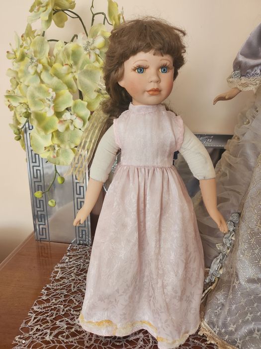 Порцеланова кукла