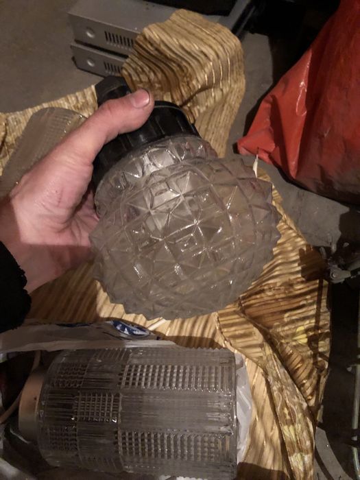 Продам светильники уличные