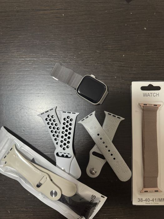 Apple Watch Nike Series 7, 41 мм (Silver)