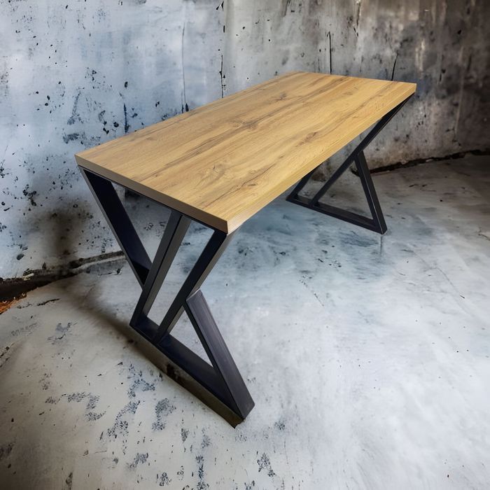 Стол лофт металлический