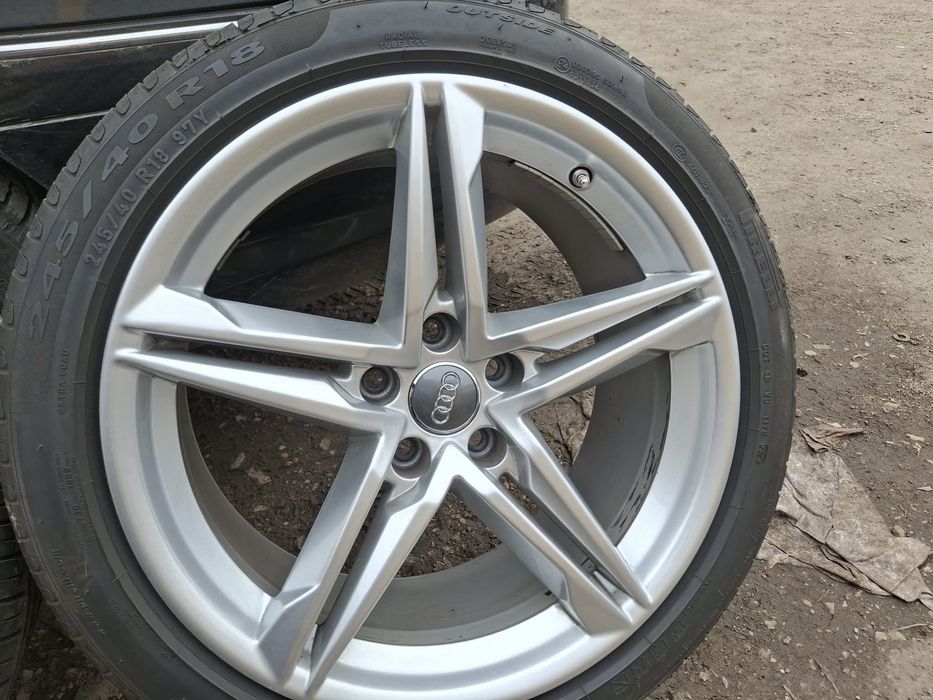 Перфектни джанти 5х112 18 8.5j et29 с много добри гуми