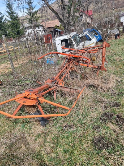 Pirueta/Imprastietoare FELLA TH 680 D hidraulica