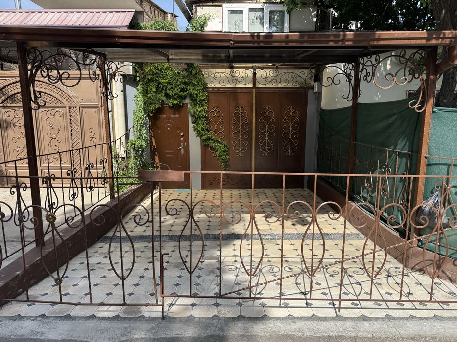 Продаются дом, 3 комнаты, Мирабадский район.Ориентир: Глинка, 8 роддом