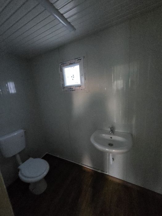 Vand container modular 4x2.4 cu grul sanitar wc,lavoar