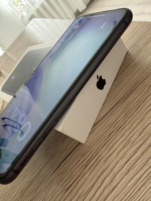 Vand Iphone 11 Black 64GB