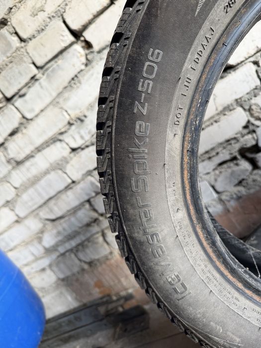 Продам две шины r15 185/65