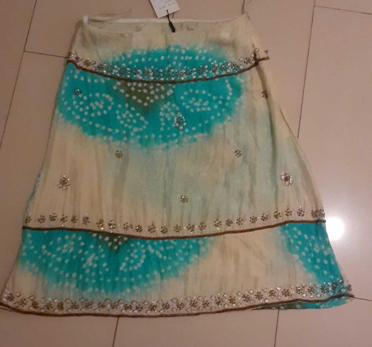 Dirndl; rochita  Nikitta;pantalon paiete;corset;sacou nou piele Kaftan