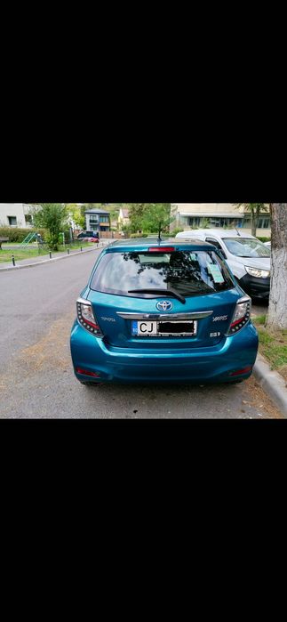 2012 Toyota Yaris hybrid