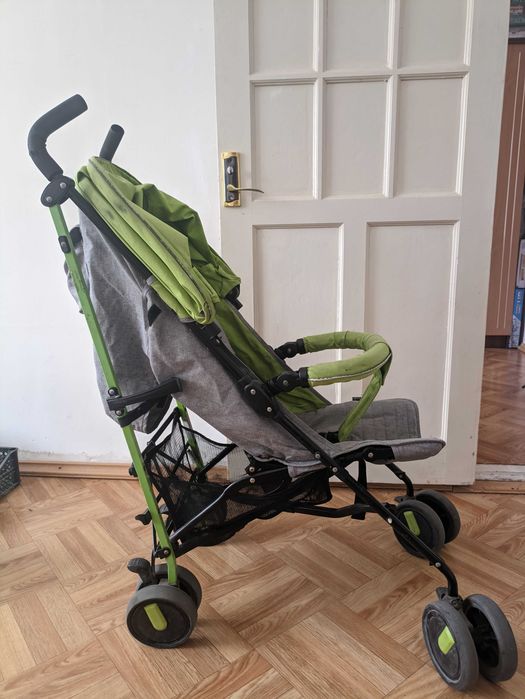 Продам прогулочную коляску трость
