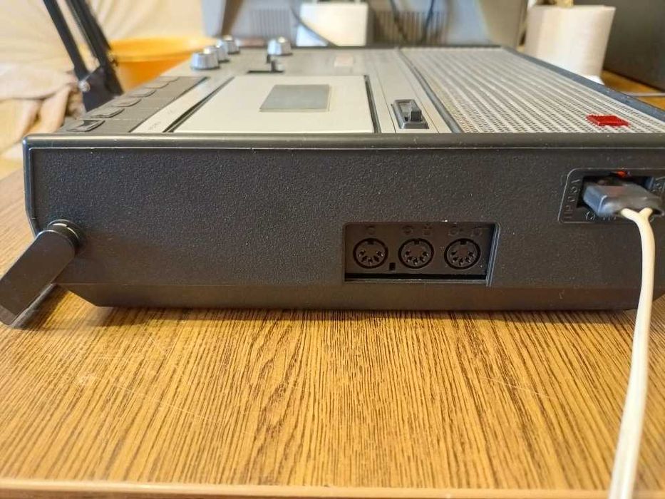 Кассетный магнитофон "Ритм-202"