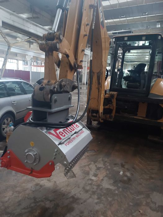 Багер и самосвал