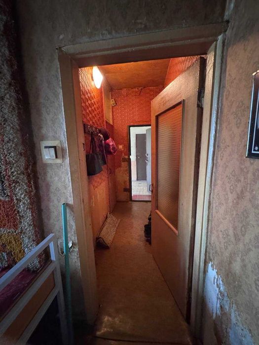 Продается Чиланзар 20 квартал 2в3/4/4 Без ремонта