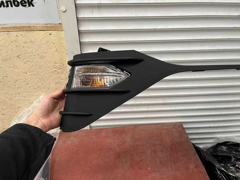 Противотуманка поворотник оправа Hyundai Elantra 24-25 Хюндай елантра