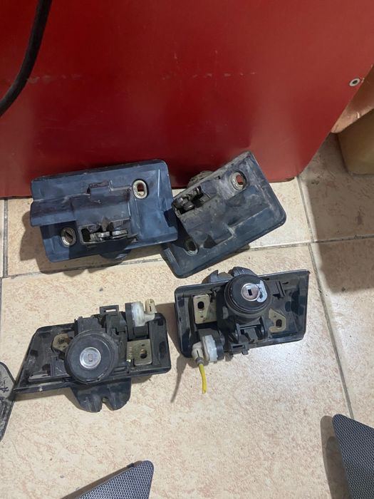 Мерседес 210 лупарик