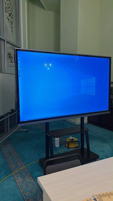 Телевизор Интерактивная сенсорная панель 86” на Windows