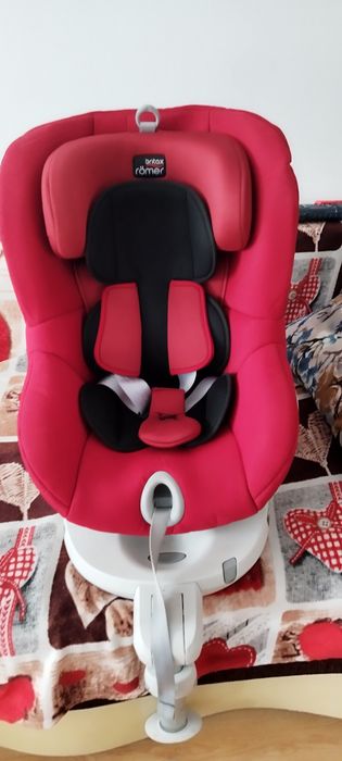 Vând scaun auto Britax Römer Isofix 360°
