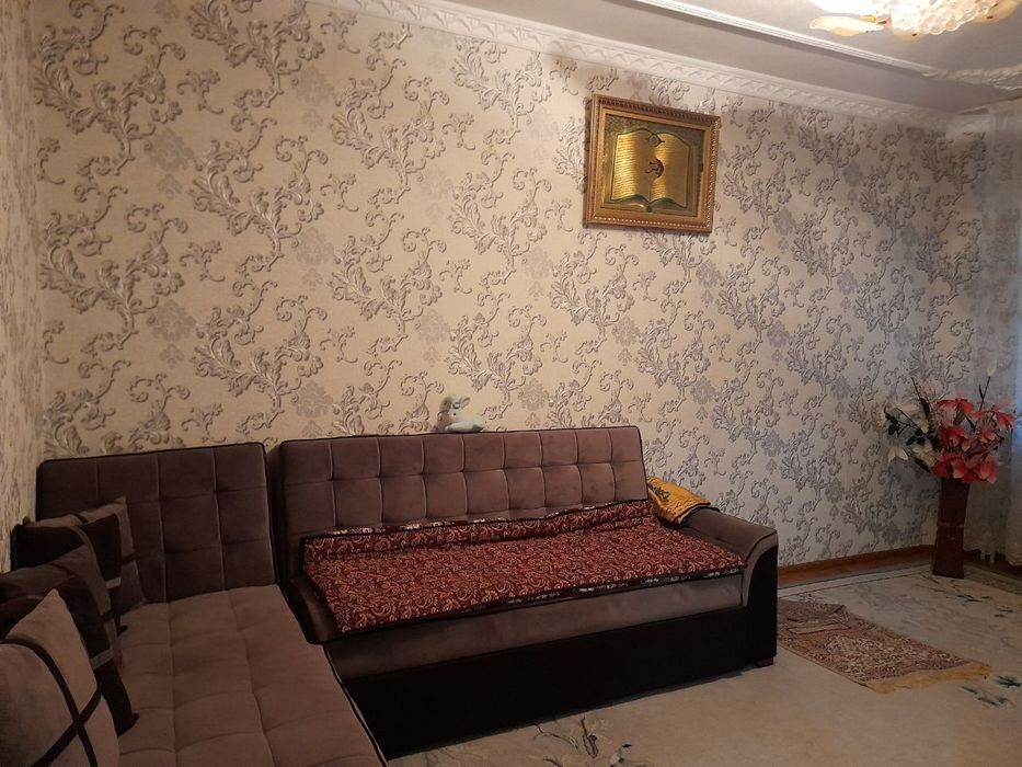 Uy sotiladi, kvartira 4 xona