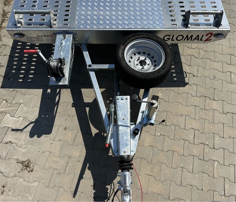 Равна триосна платформа 6.00м Х 2.15м / 3500кг ПОД НАЕМ