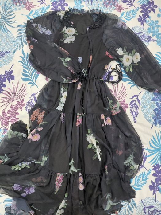 Продам платье 5000