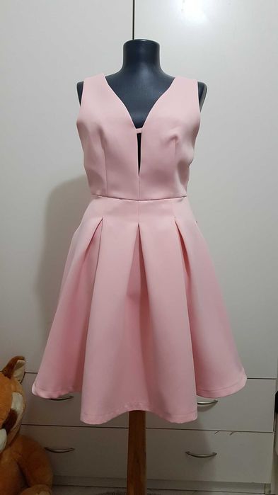 Дамска рокля размер S-М