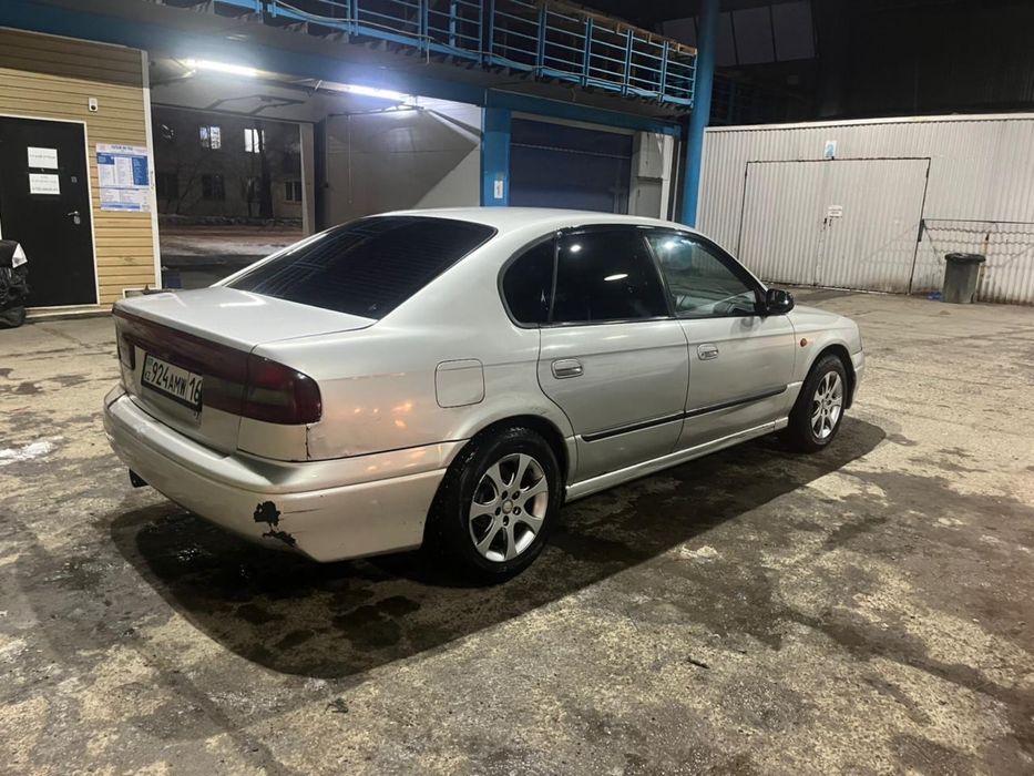 Subaru legacy 1999 4 wd