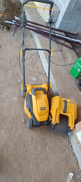 Газонокосилка denzel