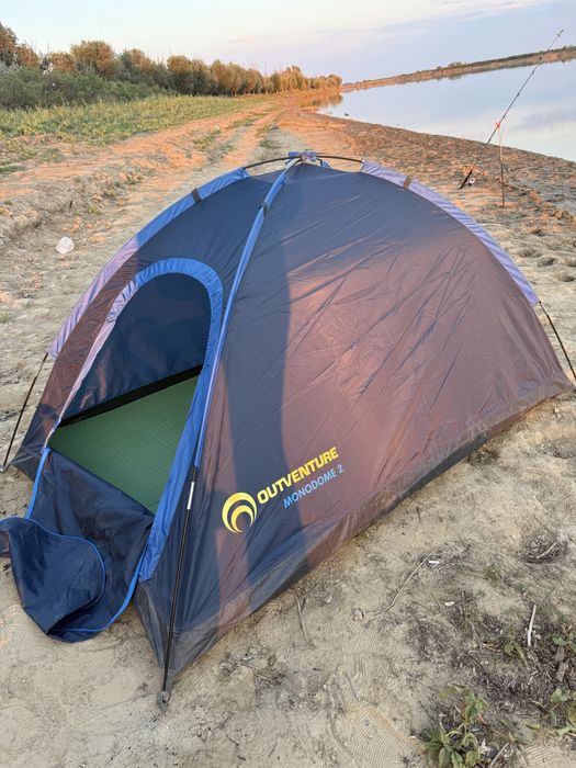 Продам палатку в отличном состоянии