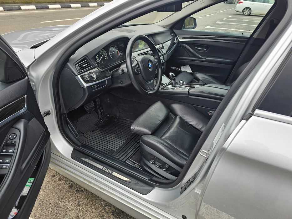 BMW Seria 5 525 218cp line assist, blind spot, distronic, trapa