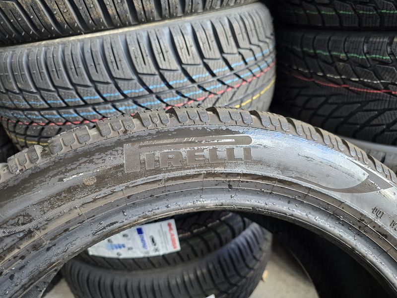245/45/18 PIRELLI 4бр