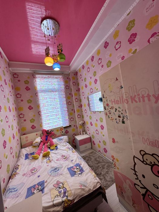 Спальный гарнитур для девочек