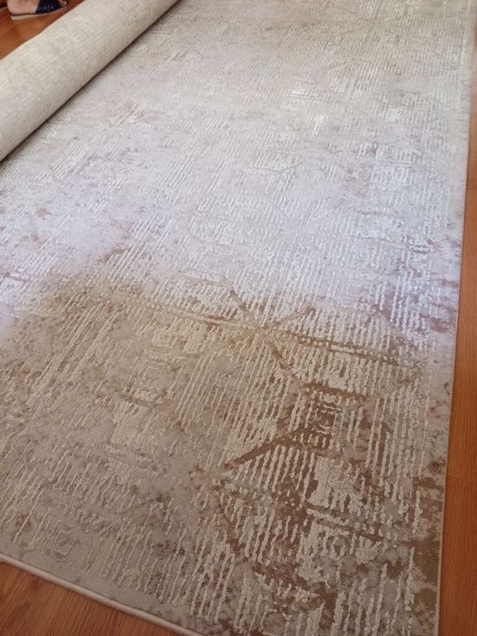 Продам ковер 250*350 б/у, после мойки