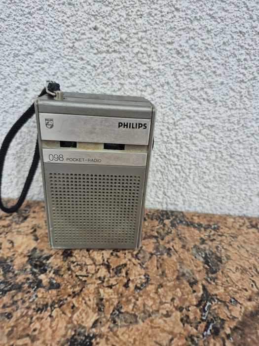 Vand Radio portabil Philips de buzunar model 098, functional 

- livre