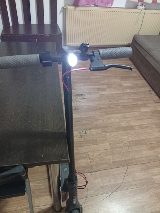 Xaomi pro2 funcționează perfect autonomie 45 km viteza 25 km cu limita