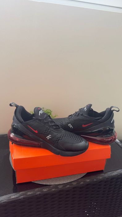Nike Air Max 270