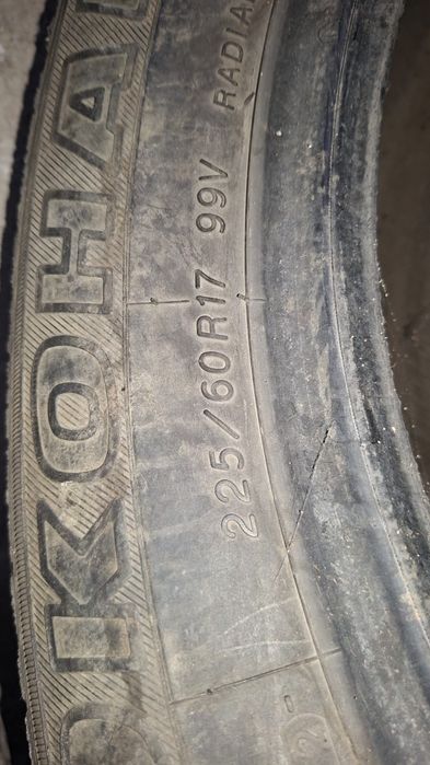 Продам Резину 225/60/R17