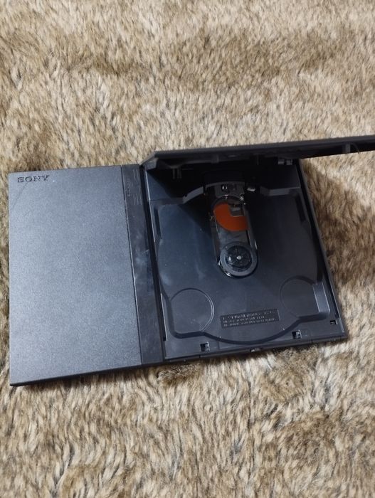 Продам Play station 2 в нерабочем состоянии