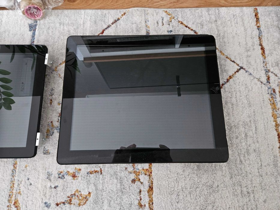 Vând 2 monitoare industriale touchscreen Elo – 17” + 20” – Open Frame + telecomandă OSD