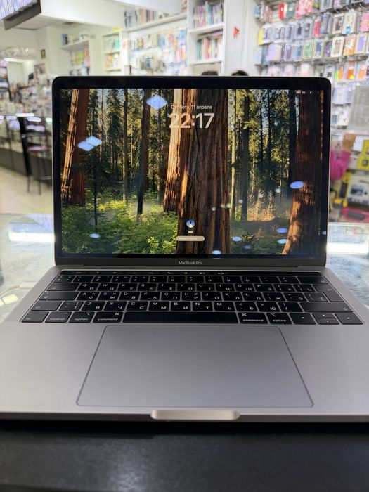 MacBook Pro 13 8/256гб 2019