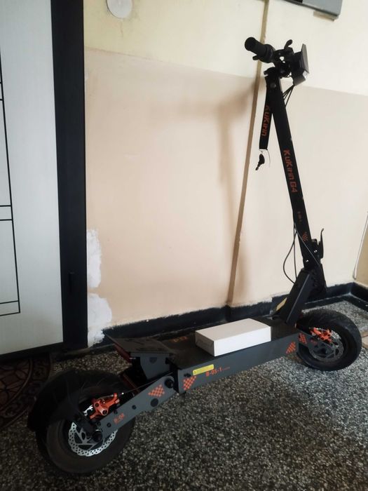 Продавам тротинетка G4
